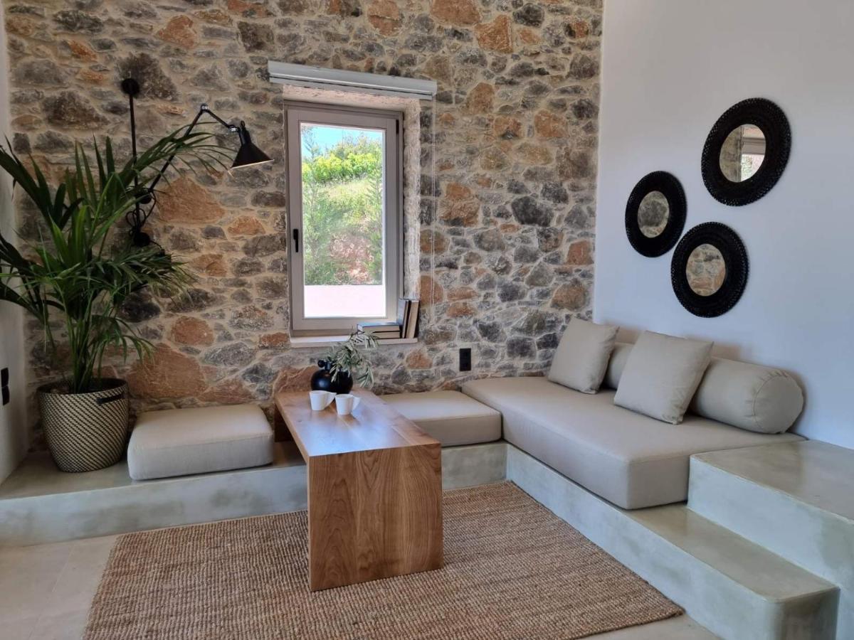 Stone Build Suite With Private Pool Kolios Esterno foto