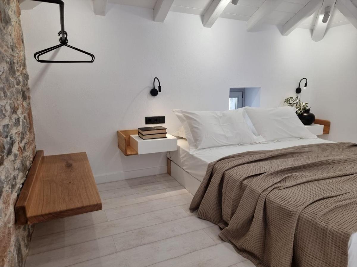 Stone Build Suite With Private Pool Kolios Esterno foto